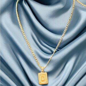 Gold Pendant Necklace